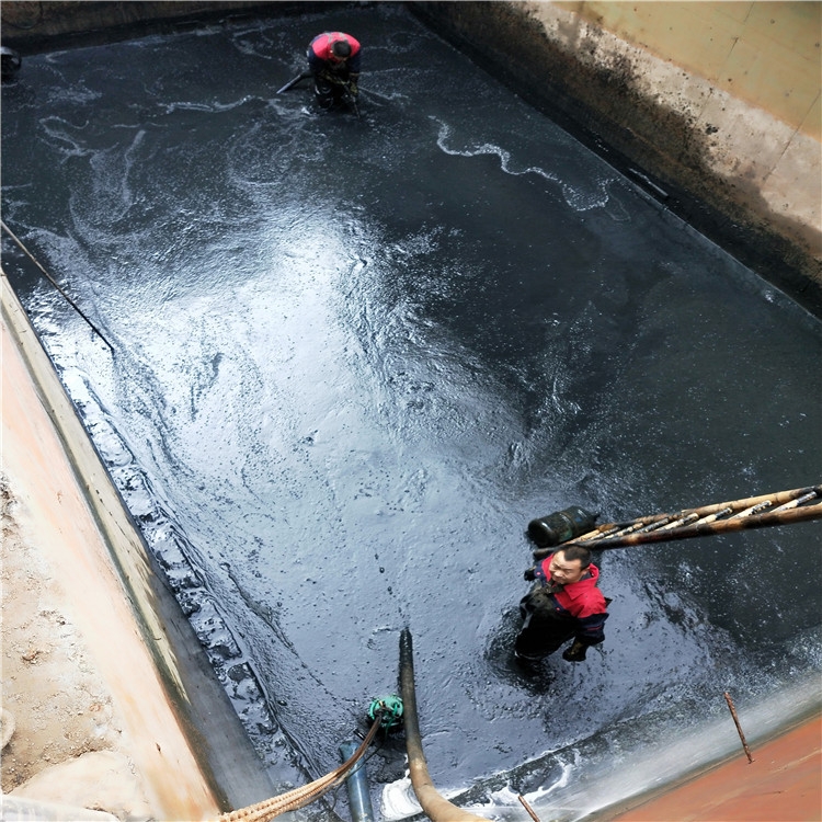 五莲废水池清理